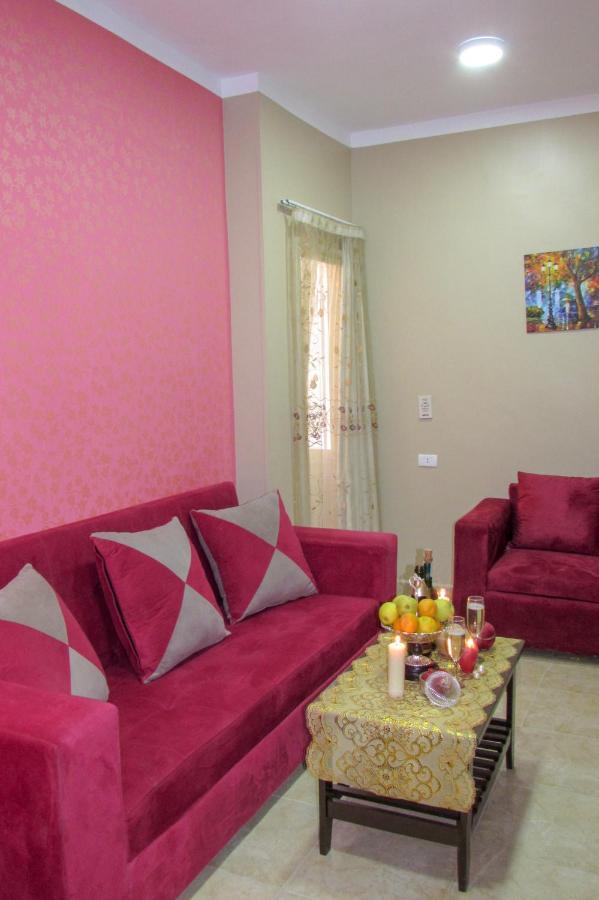 Apartments Desert Rose Near The Sea Redsealine 후르가다 외부 사진